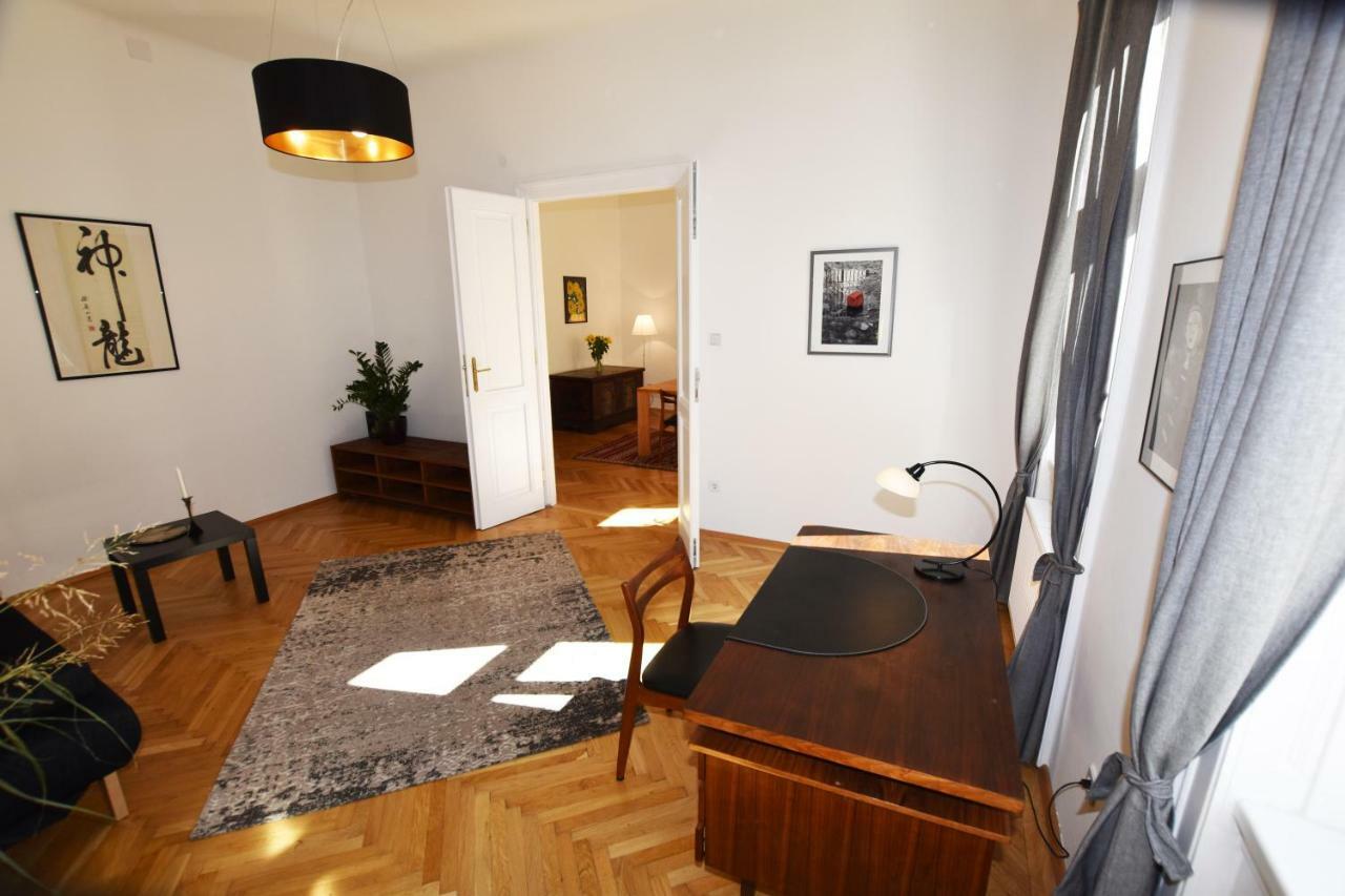 At The Heart Of Vienna Apartment Bagian luar foto